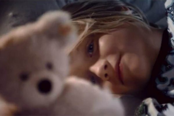 schaal badge passagier Teddybeer als superheld verjaagt enge droom - Kids en Jongeren Marketing blog schaal badge passagier Teddybeer als superheld verjaagt enge droom - Kids en Jongeren Marketing blog